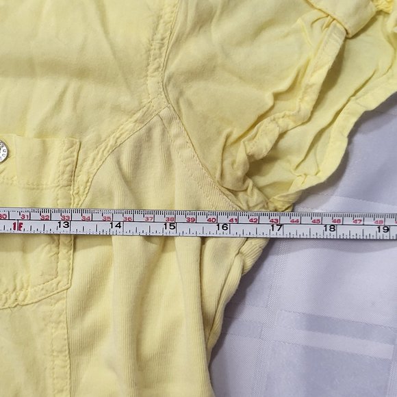GUESS WOMEN'S SHORT SLEEVE SHIRT YELLOW SIZE MEDIUM FASHION WEAR DESIGNER - Picture 11 of 14